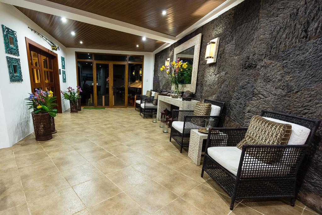 Iguana Crossing Boutique Hotel Puerto Villamil Esterno foto