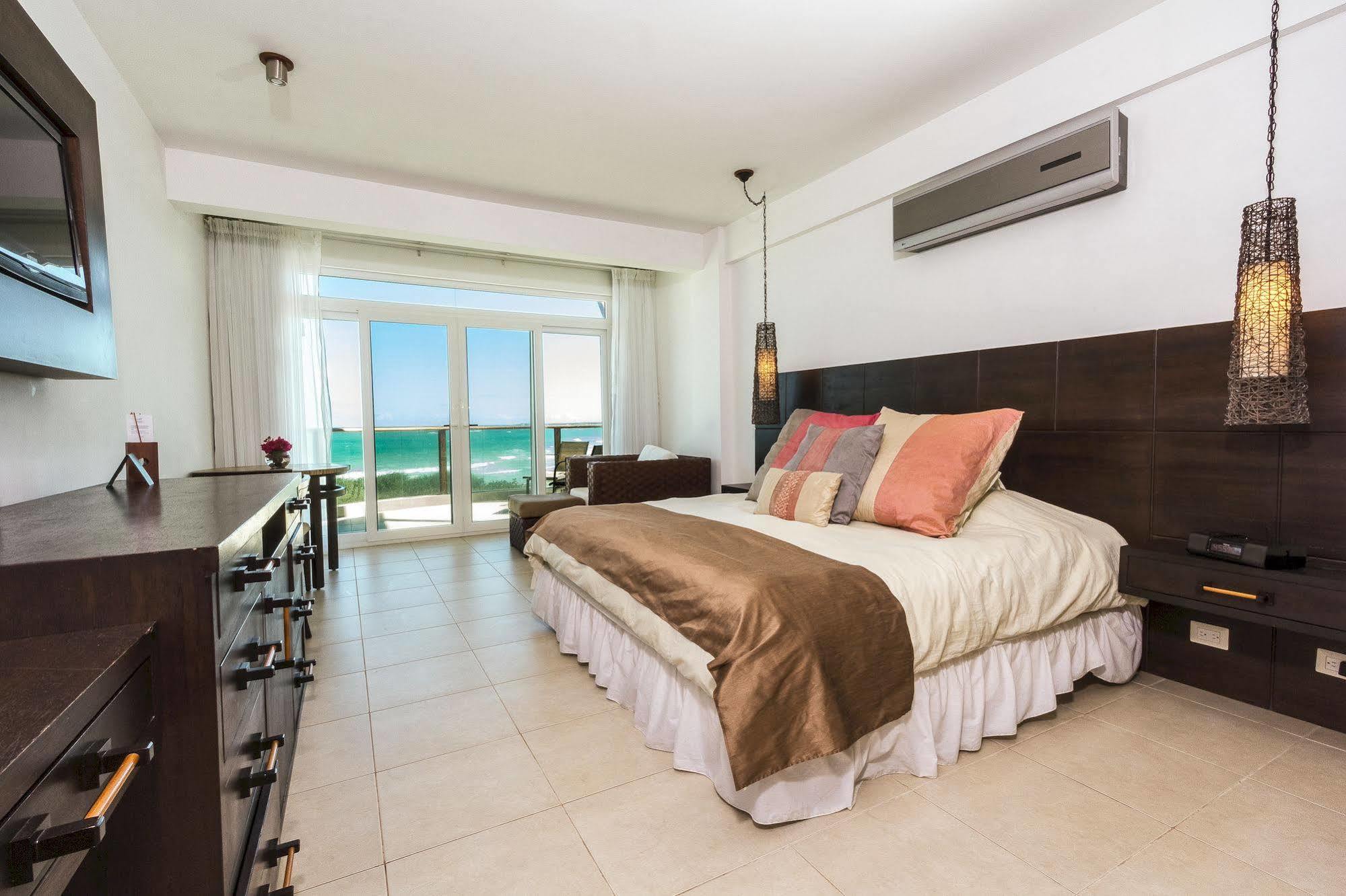 Iguana Crossing Boutique Hotel Puerto Villamil Esterno foto